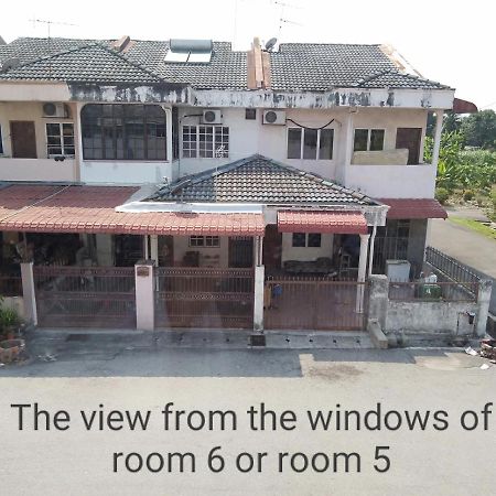 Purple Dream Home Teluk Panglima Garang Exterior foto