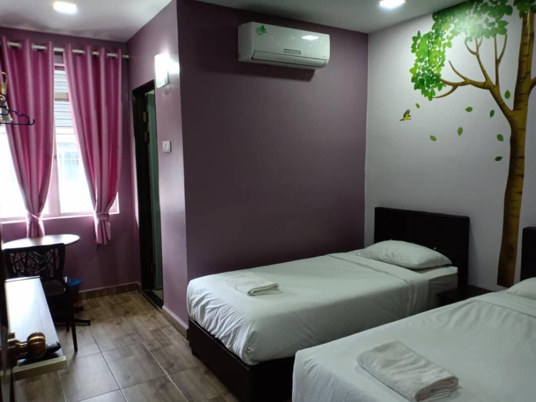 Purple Dream Home Teluk Panglima Garang Exterior foto